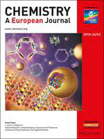 Charge Accumulation and Multi‐Electron Photoredox Chemistry with a Sensitizer–Catalyst–Sensitizer Triad